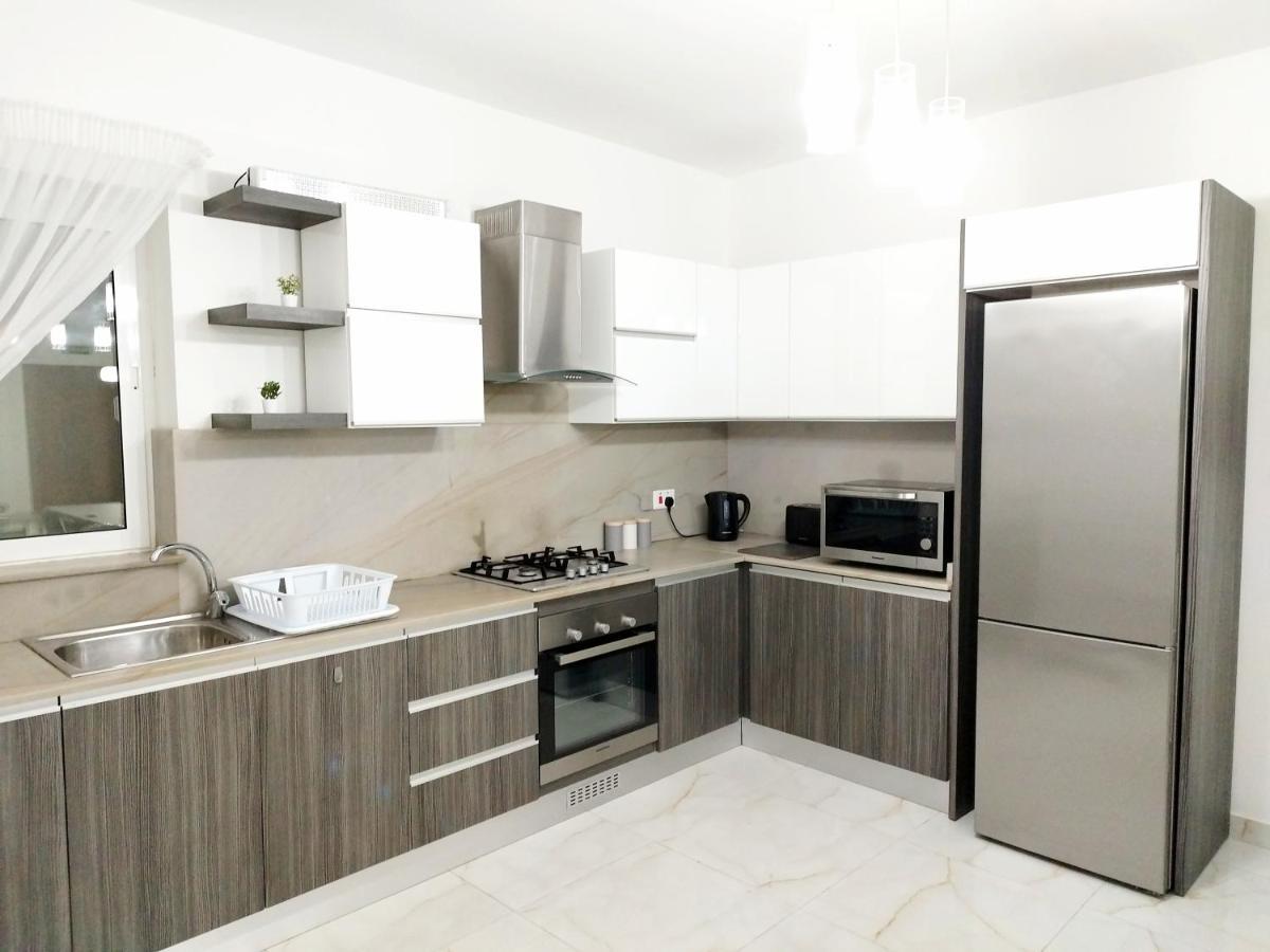Large And Modern Apartment In The Centre Of Malta Mosta Zewnętrze zdjęcie